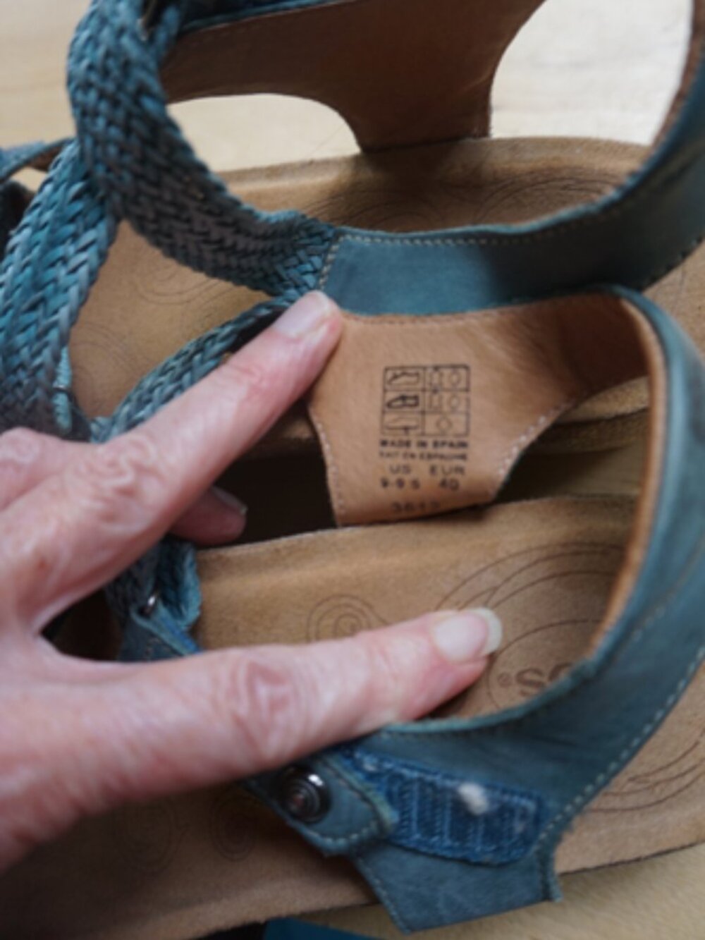 TAOS Woven Strappy Sandals Dusty Turquoise GUC Size EUR40 - US 9.5 - Picture 4 of 6